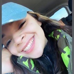 Meet your Posher, Amber